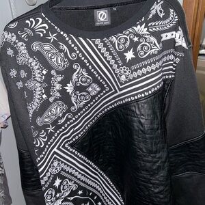 Graphic Long Sleeve Black and White Top